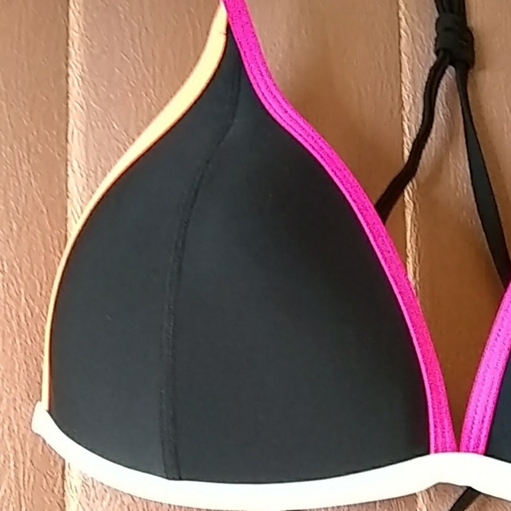 Trendy padded push up black bikini top - Picture 2 of 3